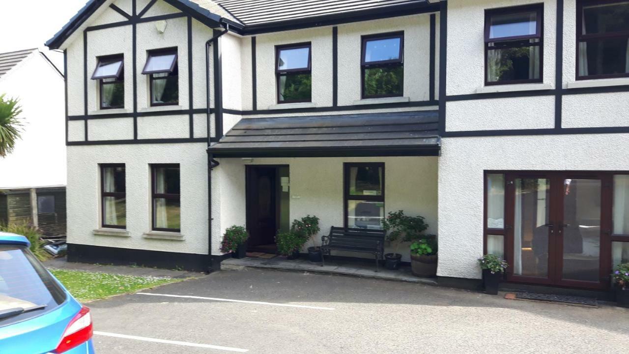 J And J Guest House Ballycastle Esterno foto